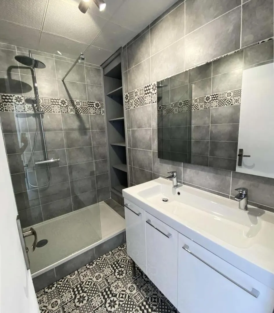 Residence Rouviere - Grand Appartement Vue Mer Budget Maitrise Mae-9664 Marseille Apartment
