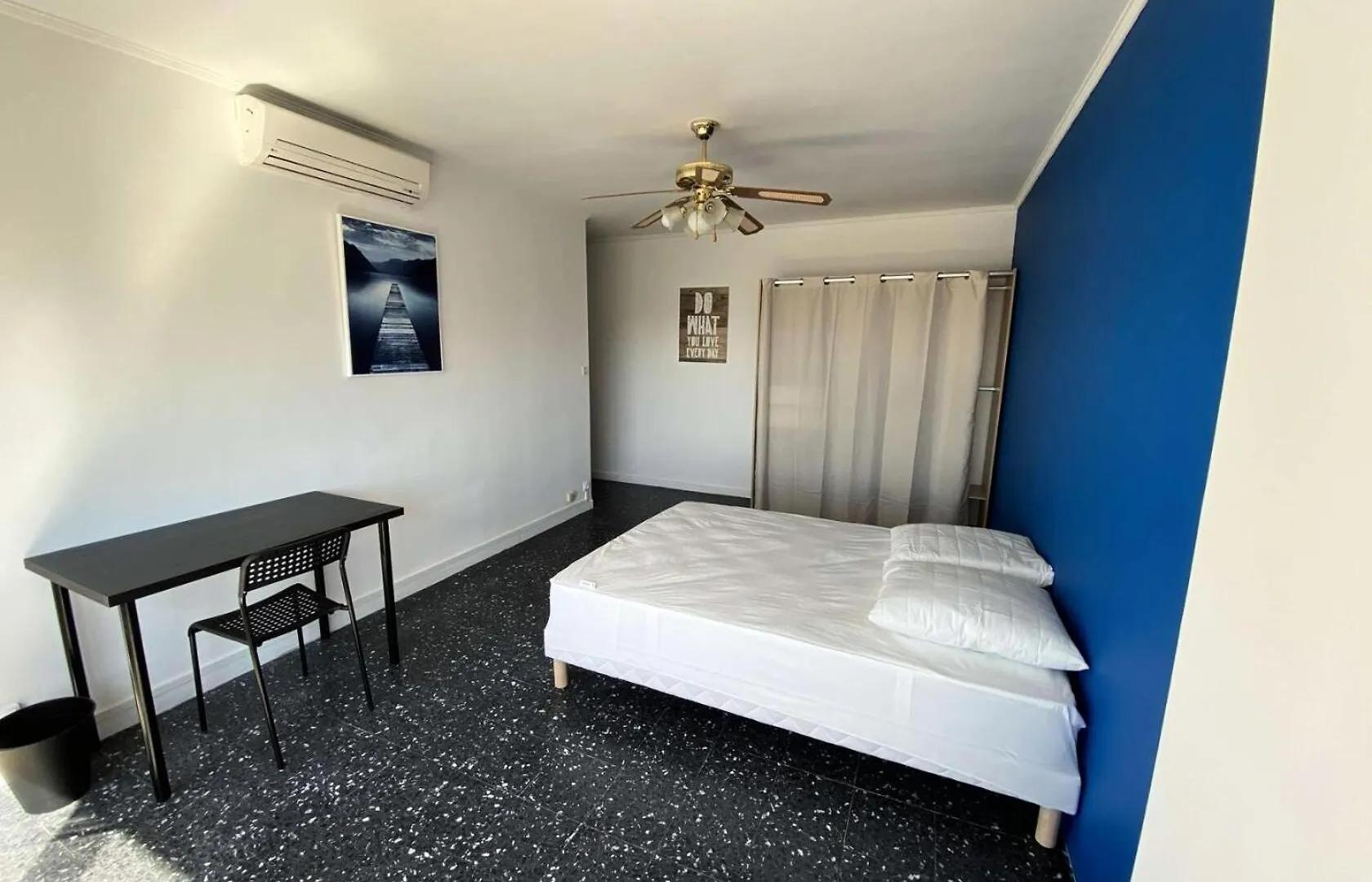 Apartment Residence Rouviere - Grand Appartement Vue Mer Budget Maitrise Mae-9664 Marseille France